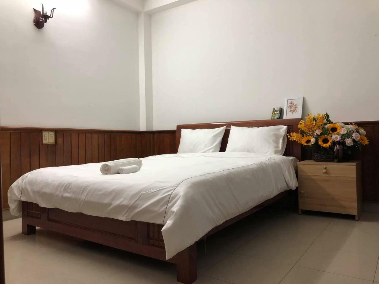 Viet Hostel Hue Exterior photo